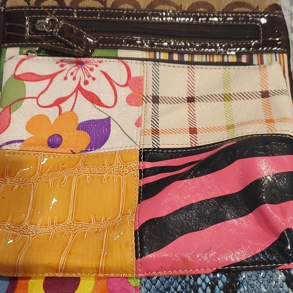 NWOT Adorable Crossbody Bag! (37) - Picture 2 of 7